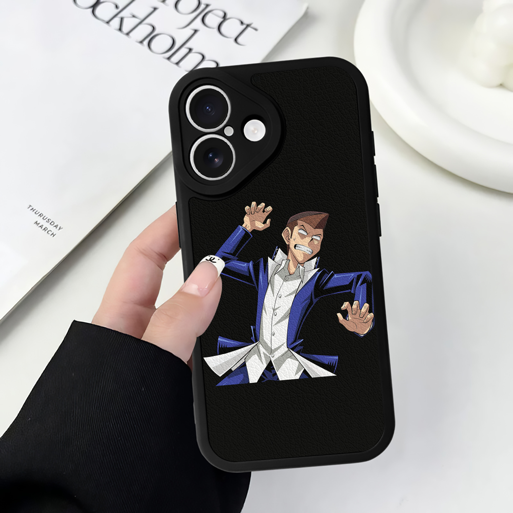 （画像用） 遊☆戯☆王 Yu-Gi-Oh! 【iPhone 16シリーズ対応】シリコンスマホケース（レザー調） 材質：シリコン